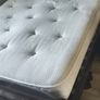 King size bed Image 7