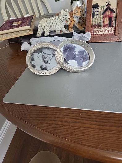Wedding ring photo frame