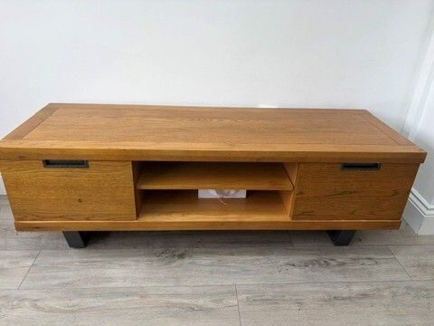 TV Stand- Oak