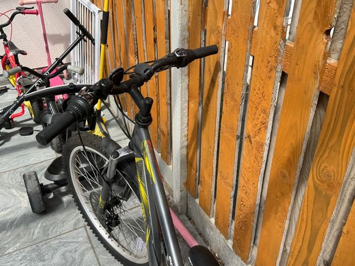 Apollo Creed Bike - 24" Wheel Junior Mountain Bike