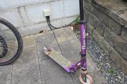 Kids' scooters