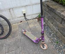 Kids' scooters