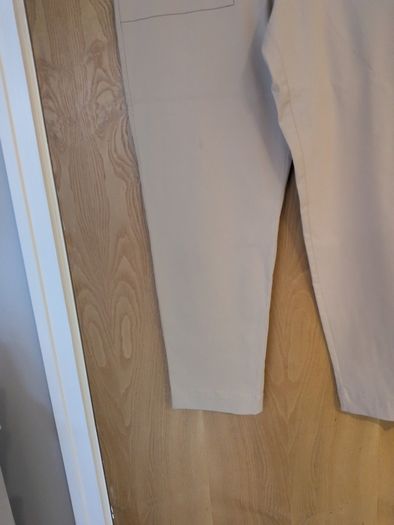 Carolyn Donnelly -The Edit Stone Chinos.  S.14.  B.N.W.T.