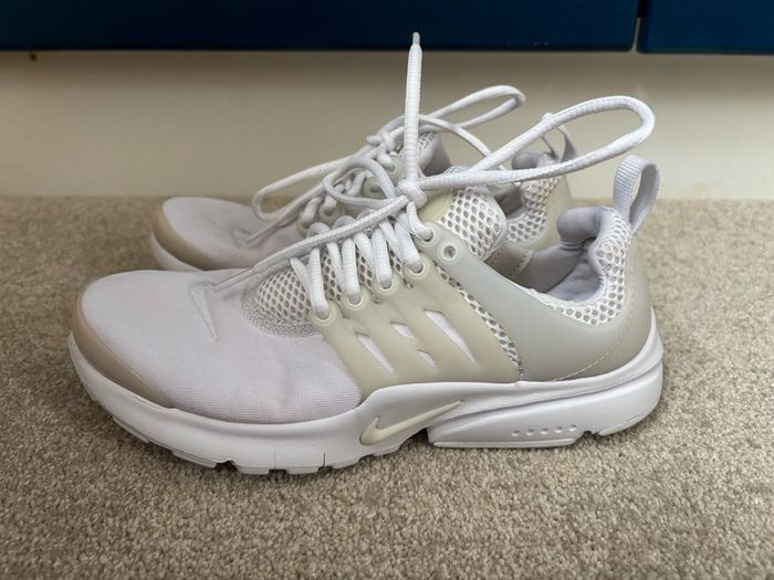 Women's White Nike Presto Trainers UK 4.5