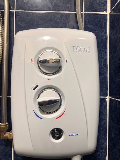 Triton TR80 shower and accessories