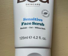 Bulldog sensitive face scrub for men - New