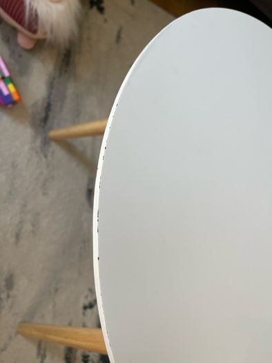 kids table and chair