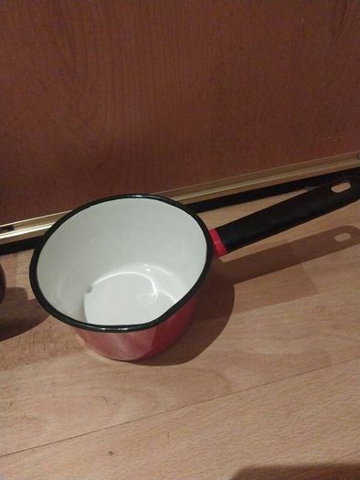 Original enamel kettle & small enamel saucepan