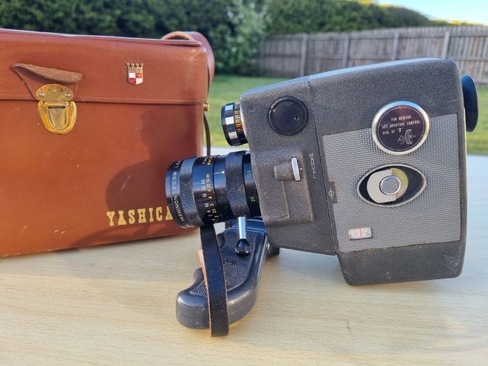 Vintage Yashica U-matic CaS Movie Camera