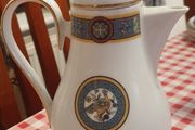 Coffee pot
