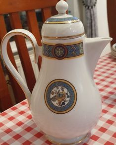 Coffee pot