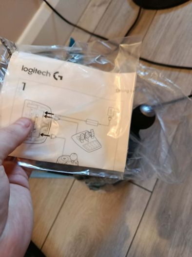 Logitech G29 Racing Wheel/Pedals + Driving Force Shifter