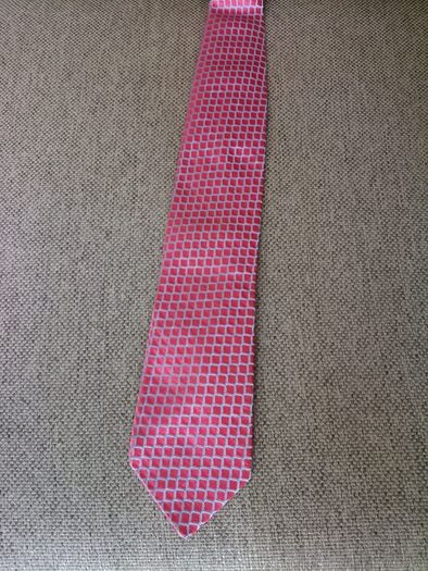 Ike Behar handmade silk designer tie made in the USA and in very good condition with no issues FREE STANDARD POSTAGE INCLUDED