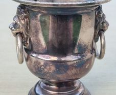 VINERS OF SHEFFIELD England Silver Plated Mini Vase/ Urn