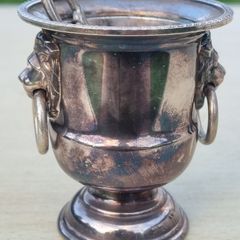 VINERS OF SHEFFIELD England Silver Plated Mini Vase/ Urn