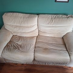 2 Sofa's (3 seater & 2.5 seater)