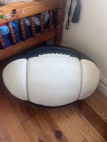 Kids rugby/American football chair and footrest