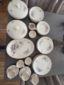 Carrighdoun Pottery Dinner Set