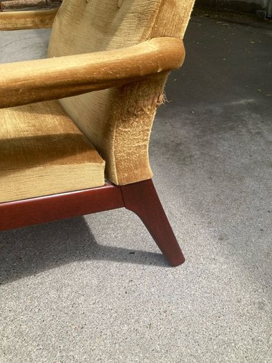Parker Knoll PK1071 Wingback Armchair - Warehouse and Showroom Open Saturday  8th August 12 till 4pm Eircode R95T227