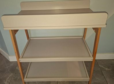Baby changing unit