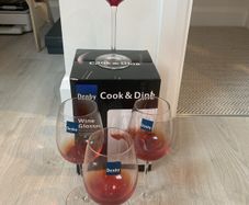 Denby wine glasses x 4 brand new