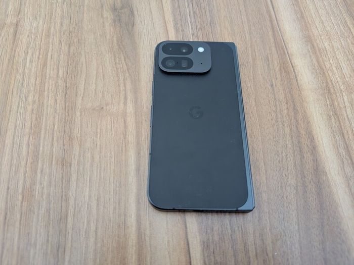 Google Pixel 9 Pro Fold 256gb Obsidian black, nice clean phone. Trade-in/Swap welcome