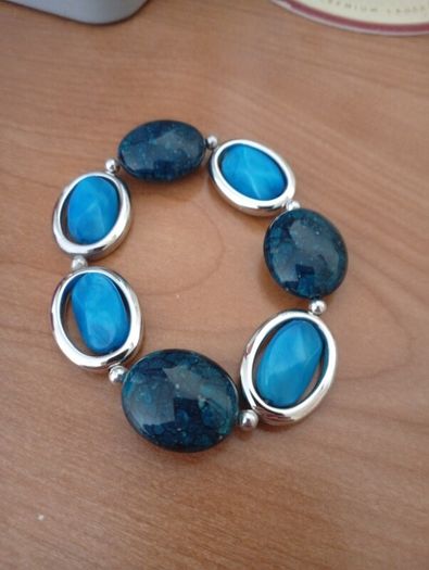 Bracelet very dressy