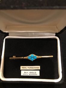 9ct Gold Turquoises Bar Brooch