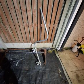Satellite Pole Swan Neck