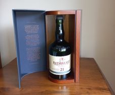 Redbreast 21 whiskey box & bottle