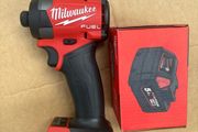 Milwaukee Fuel Gen 4 / 5ah new