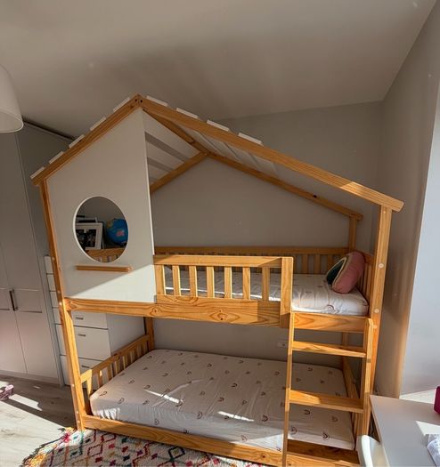 House bunk bed