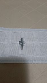 Metal curtain hooks