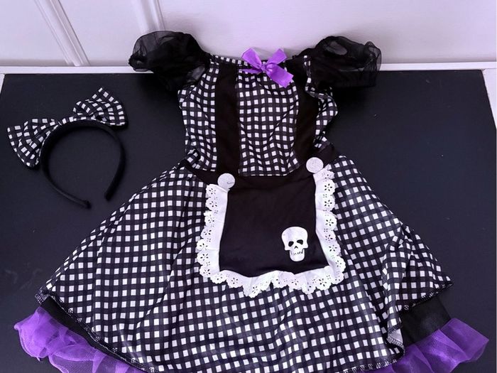 Girls Halloween costumes