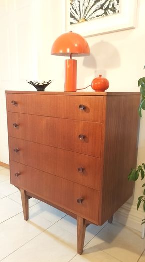 Mid Century Vintage Chest of Drawers