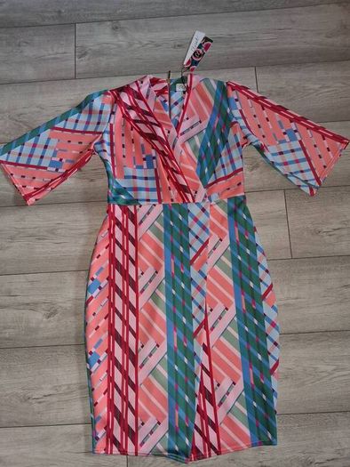 Brand New Closet London Bell Sleeve Wrap Dress - Size - U.K.14 - RRP - 80.00 - Open To Offers!!