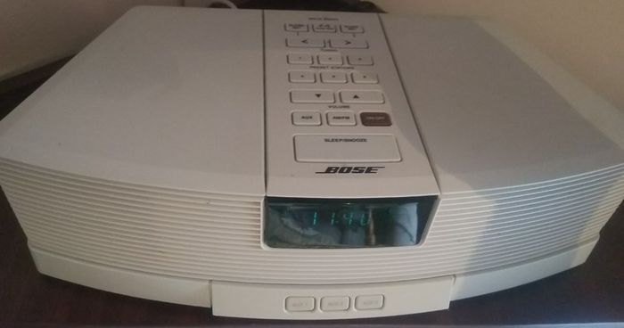 Bose Radio + Pedestrial 3x Aux