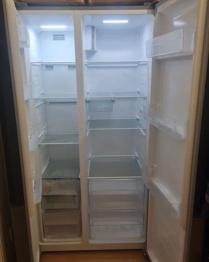 Finlux American Fridge Freezer