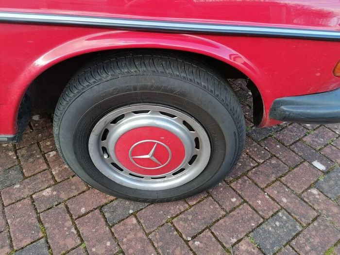 Mercedes W123