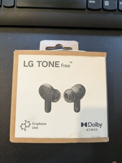 LG UT90Q earphones
