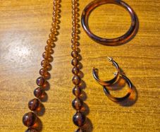 Vintage 1970s/1980s Neclace, Earrings and Bangle Set