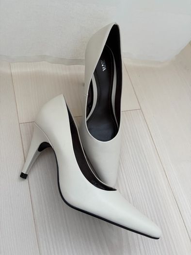Zara high-heel leather shoes