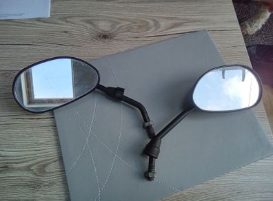 Set of scooter mirrors  10mm thread