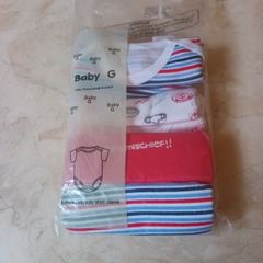 Baby Boys  Bodysuits X 4..   Age - Newbourn 0-3 months.  New.