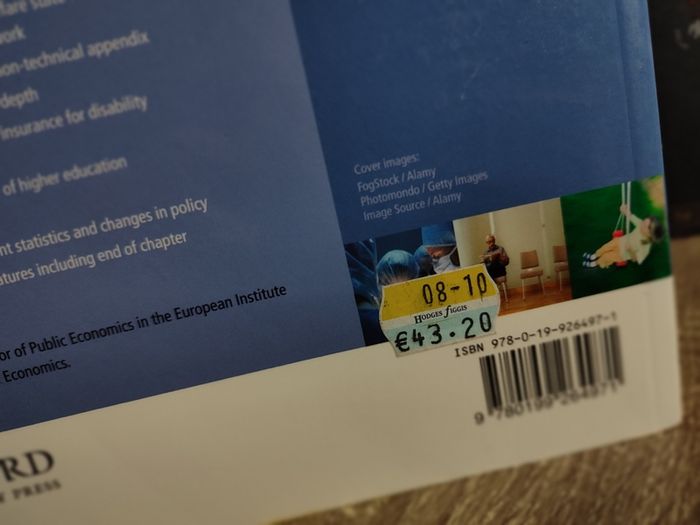 The Economics of the Welfare State ! RRP 43 Euro ! 2004 ! by Oxford University Press !