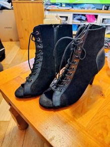 High heel toe open
