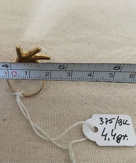 9ct gold ring