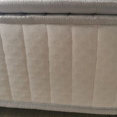 Single bed mattress