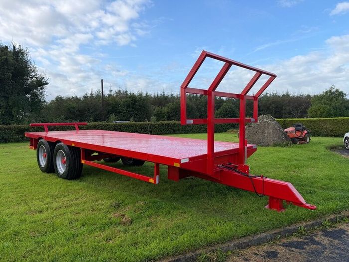 23 x 8 Bale Trailer