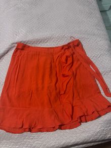 New look coral skirt length above the knee  size UK16/18 EU44/46 Postage included
